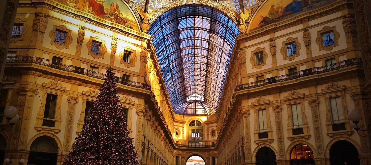 Galleria in MIlan on transfer tour Milan from to florence with stop at the Ferrari Museum and factory